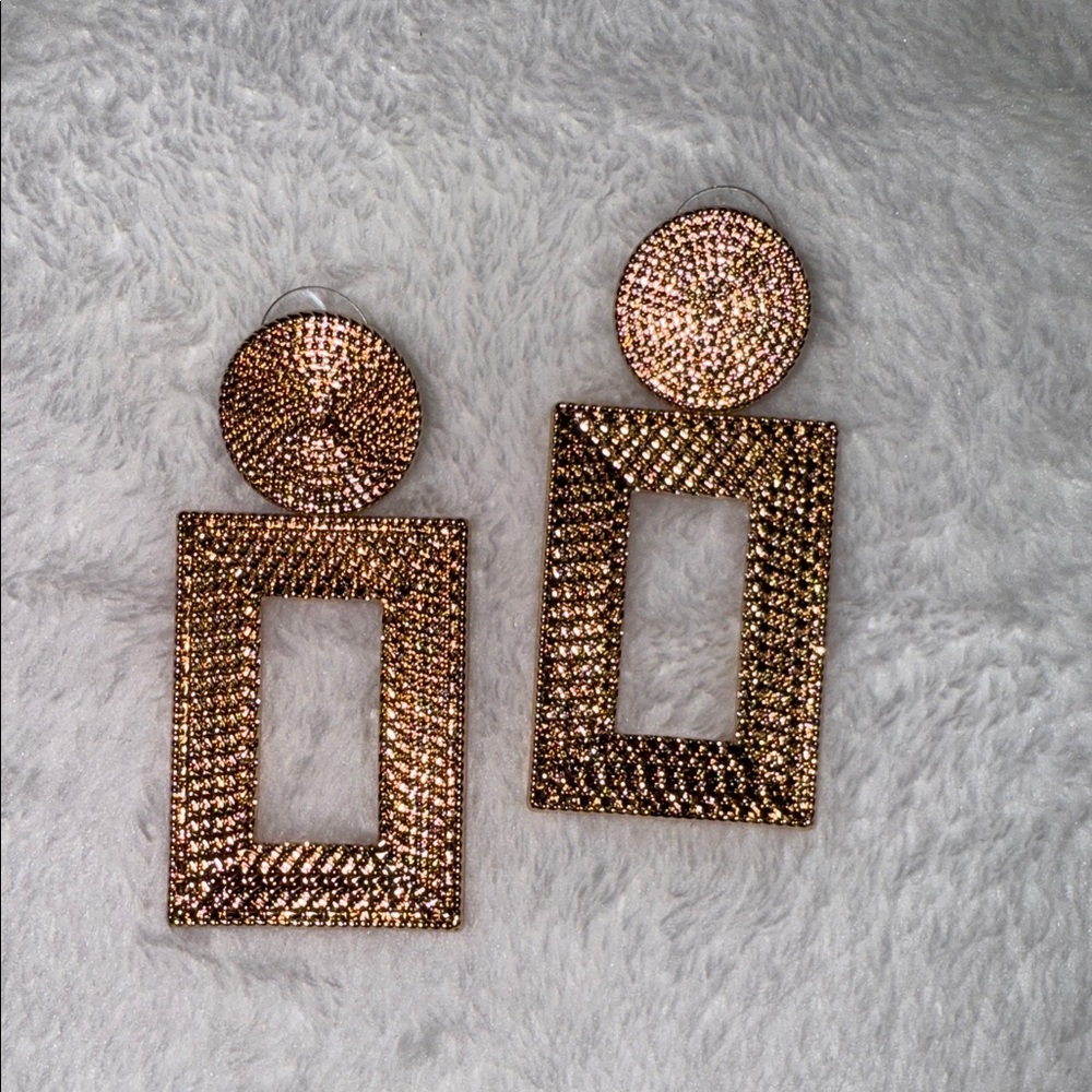 Elegant Gold Statement Earrings